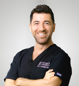 Ilyas Gabriel - Spezialist für Invisalign Behandlungen